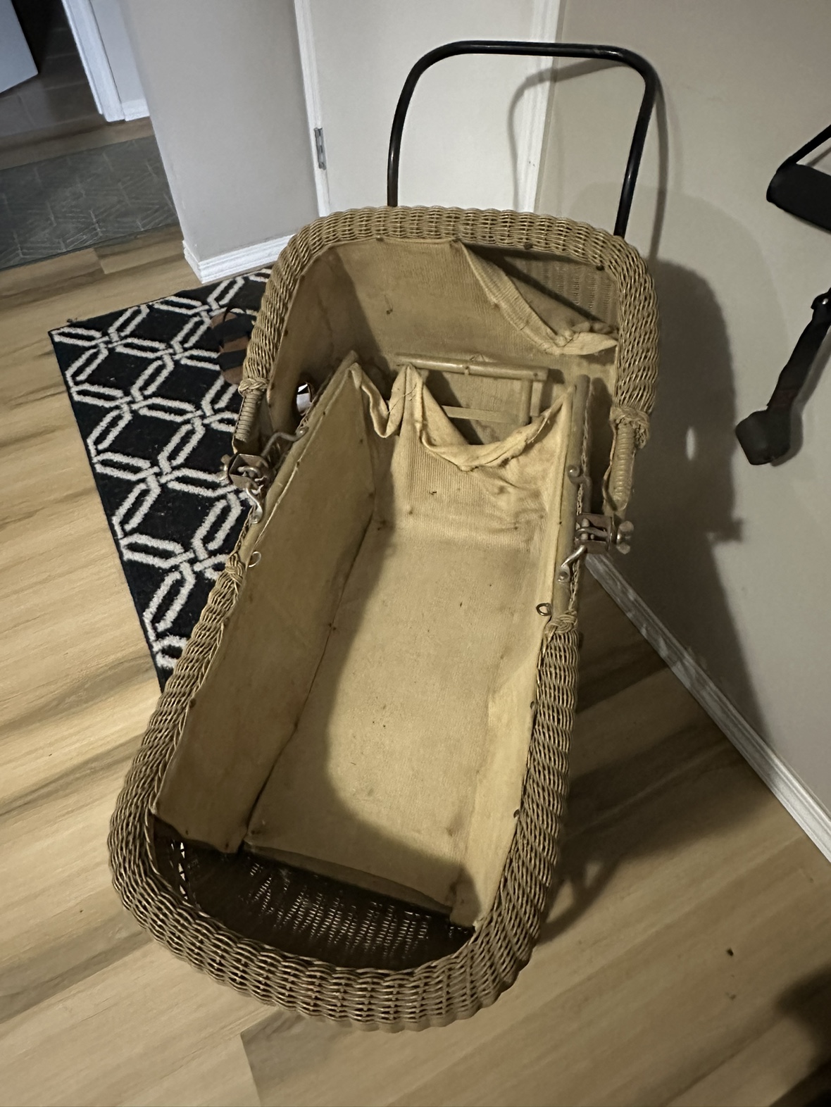 Wicker Baby Carriage - photo 5