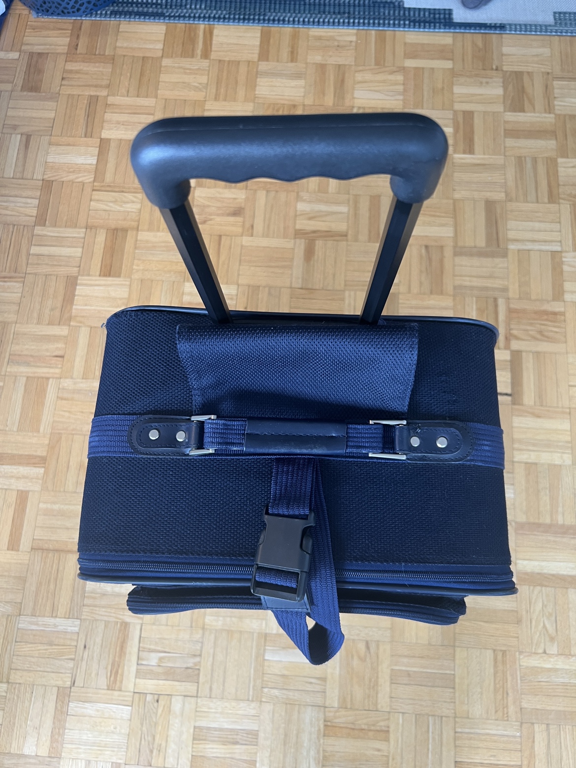 Suitcase - Navy Blue image indicator(6)