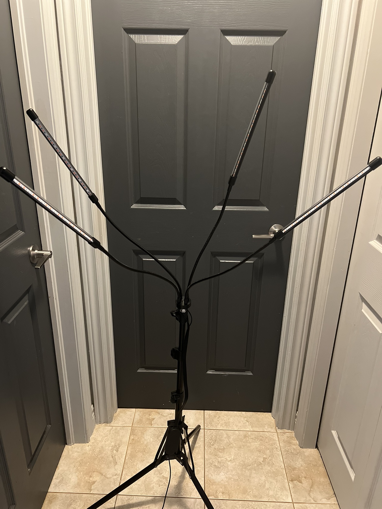Grow Light Stand - photo 2