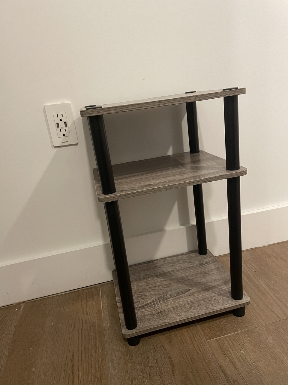 Shelf tower