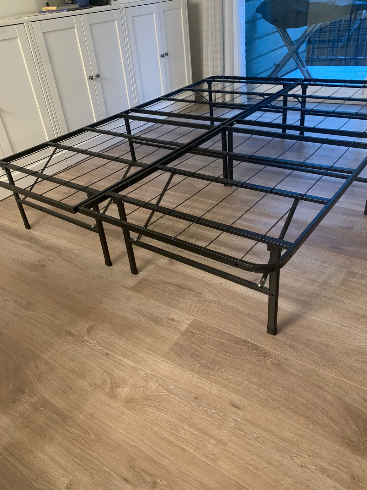 Queen Frame Foldable
