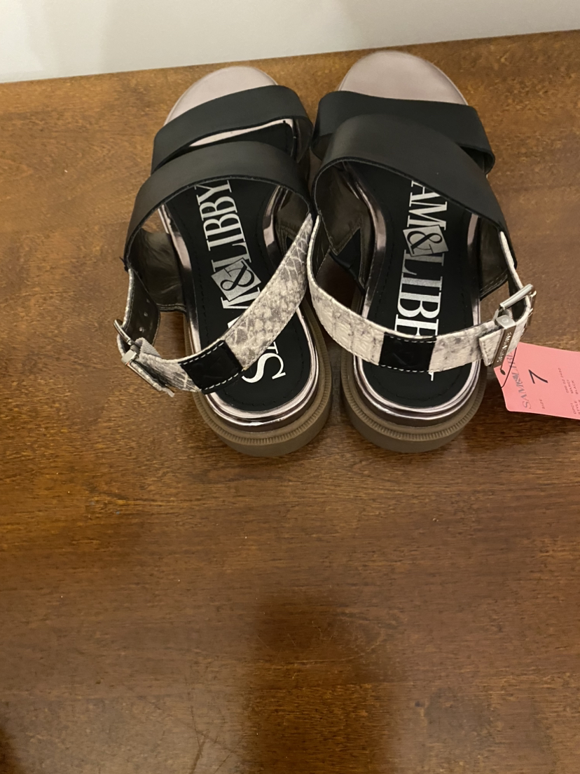 *BNWT* Sam and Libby Sandals sz 7 image indicator(2)