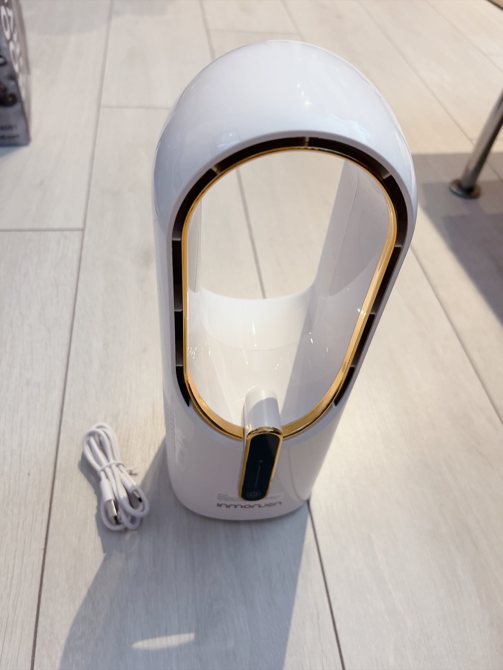 🥕 Open box🥕 Battery Operated,Quiet Desktop Fan Bladeless image indicator(2)