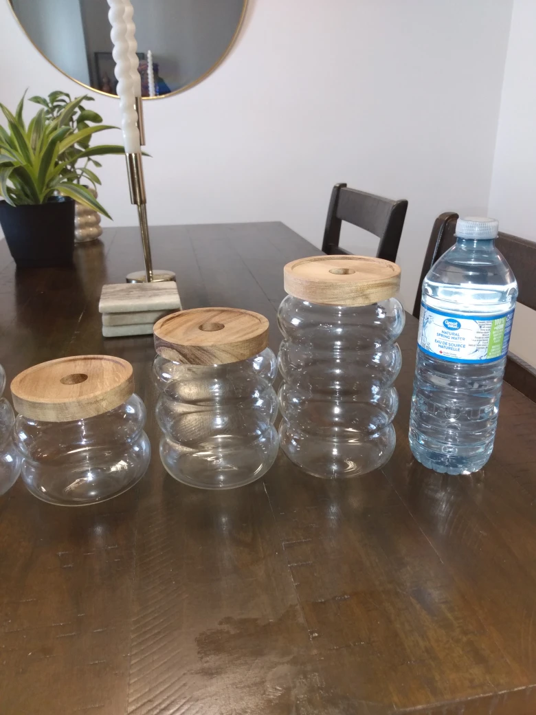 Set of 5 Glass Jars with Wooden Lids image indicator(4)