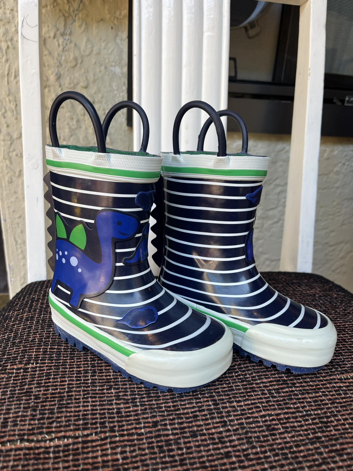 Joe Fresh Rain boots size 5 thumbnail