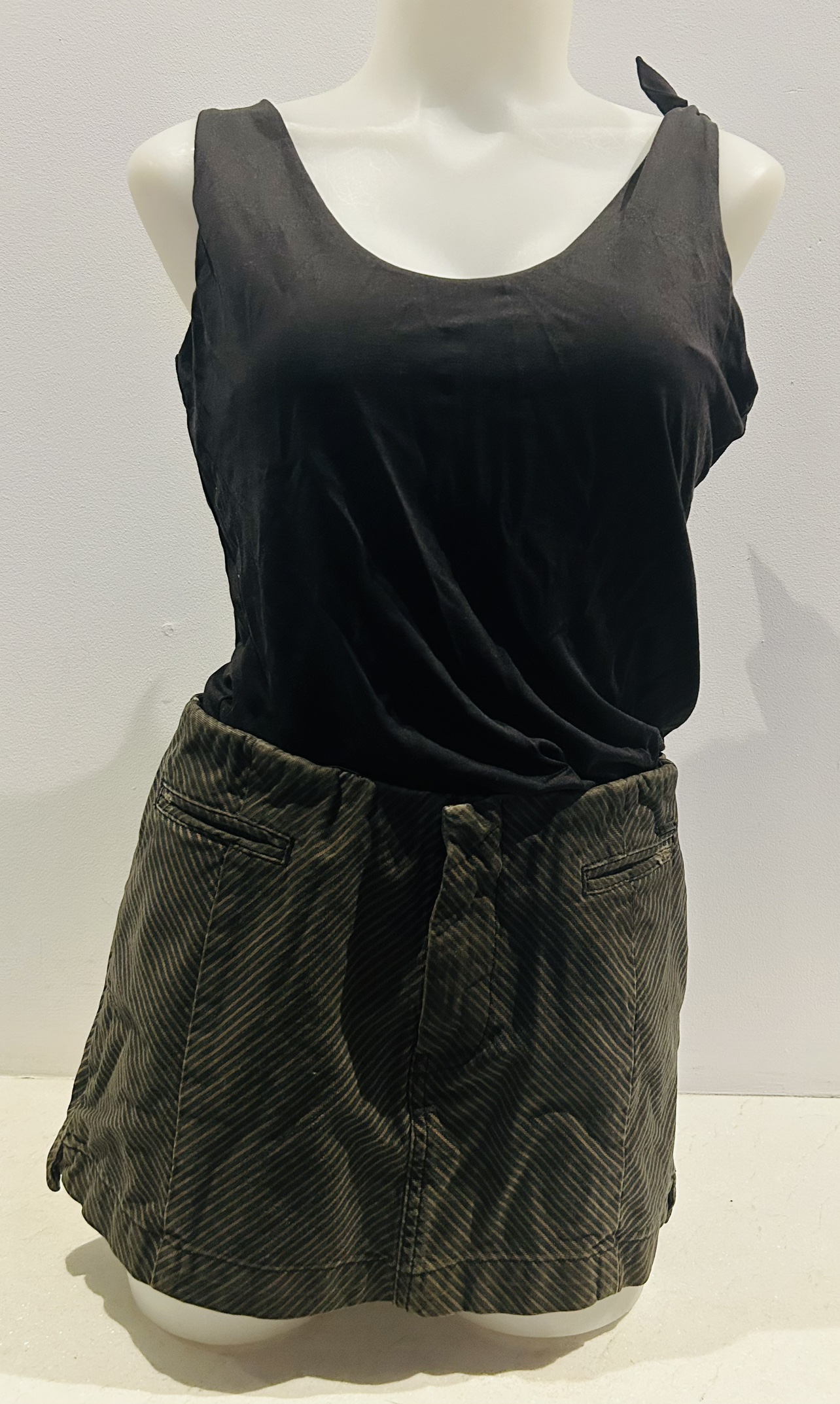 Diesel mini skirt image indicator(10)