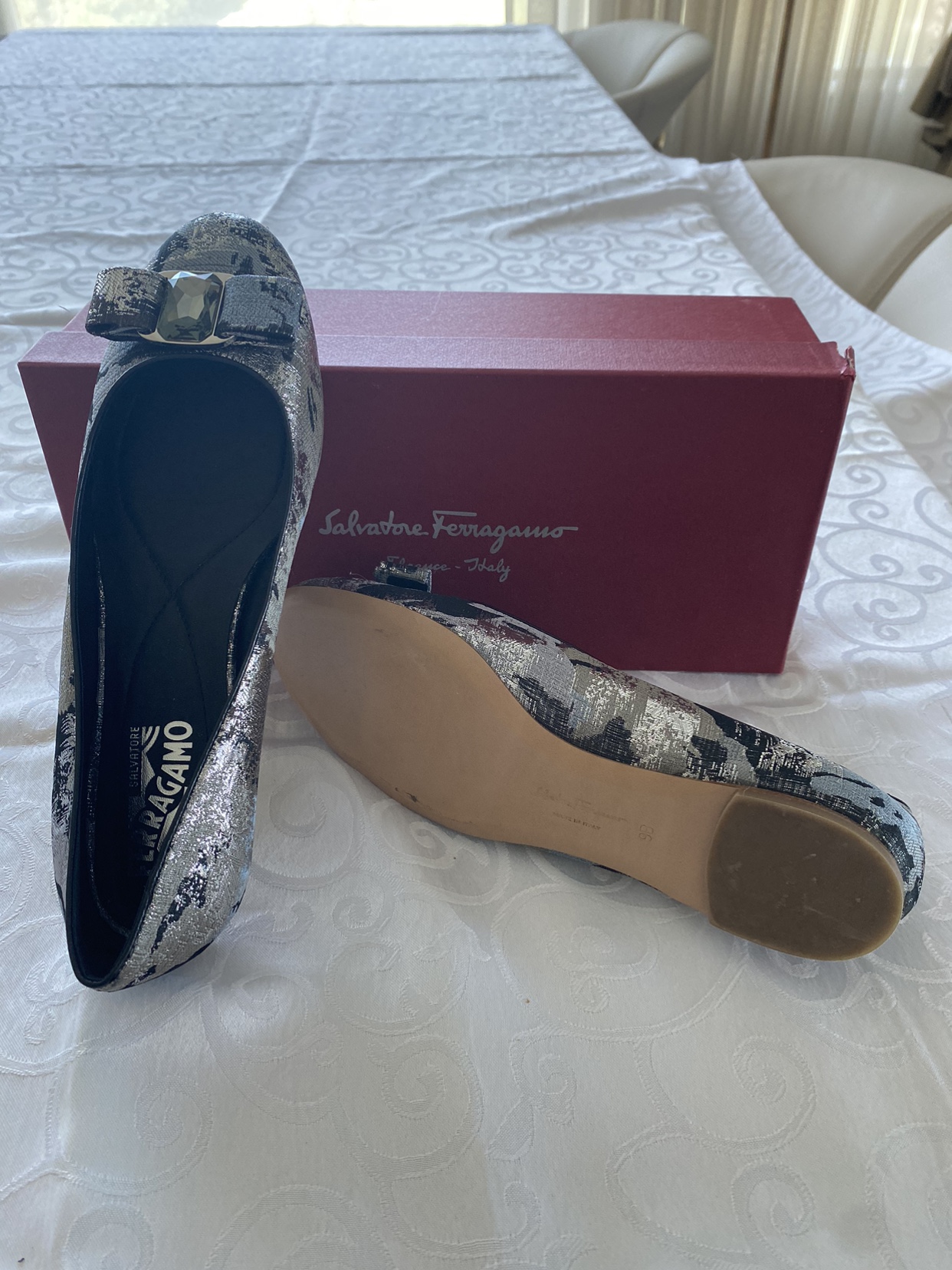 Salvatore Ferragamo Flats image indicator(2)