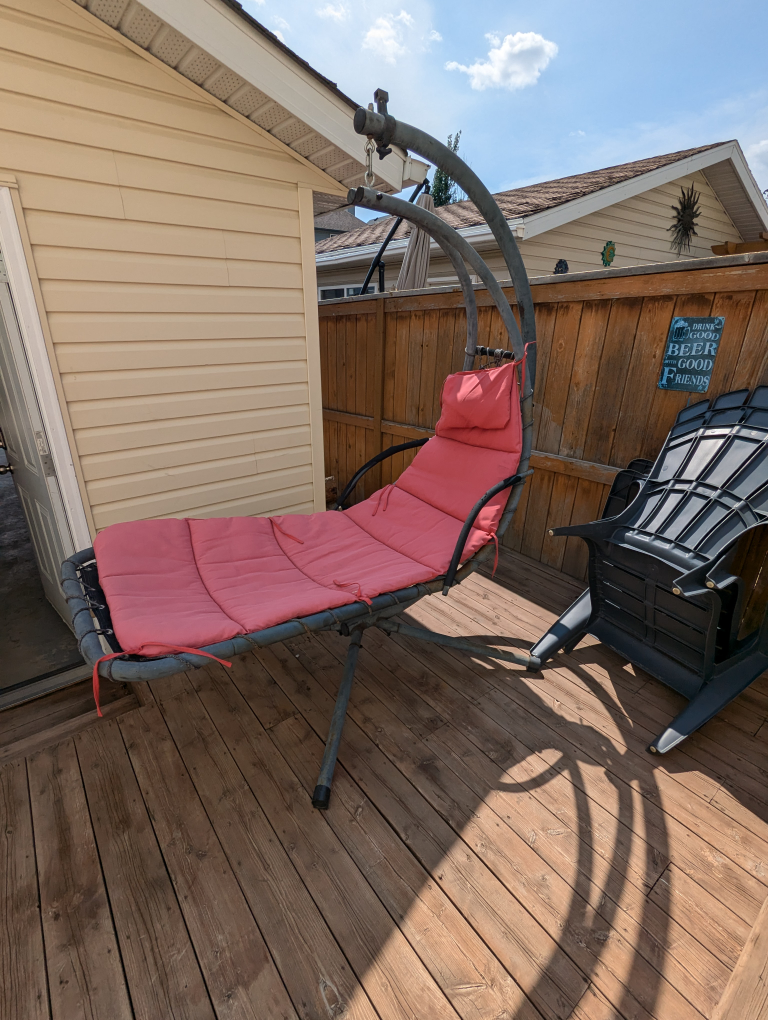 Free swing chair