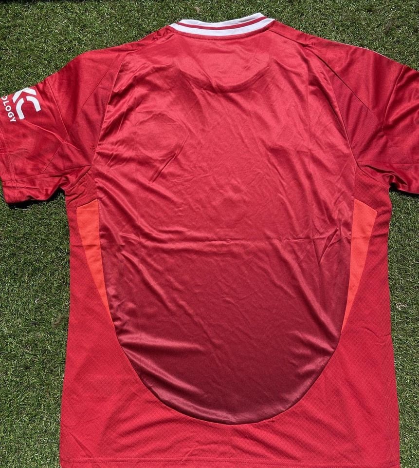 Manchester United 2024/ 2025 Home Soccer Jersey - photo 2
