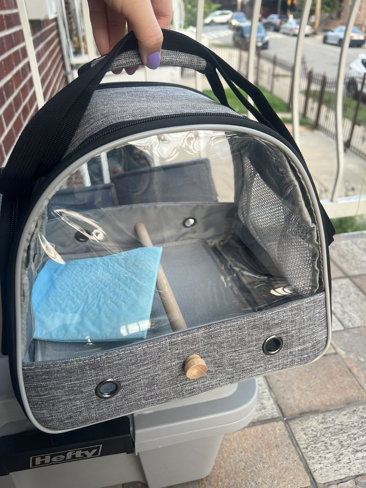 Pet carrier with shoulder strap - photo 2