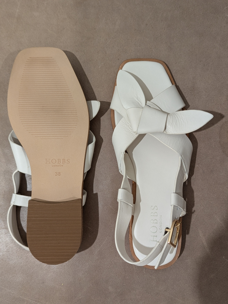 HOBBS WHITE SANDALS - AMAZING QUALITY