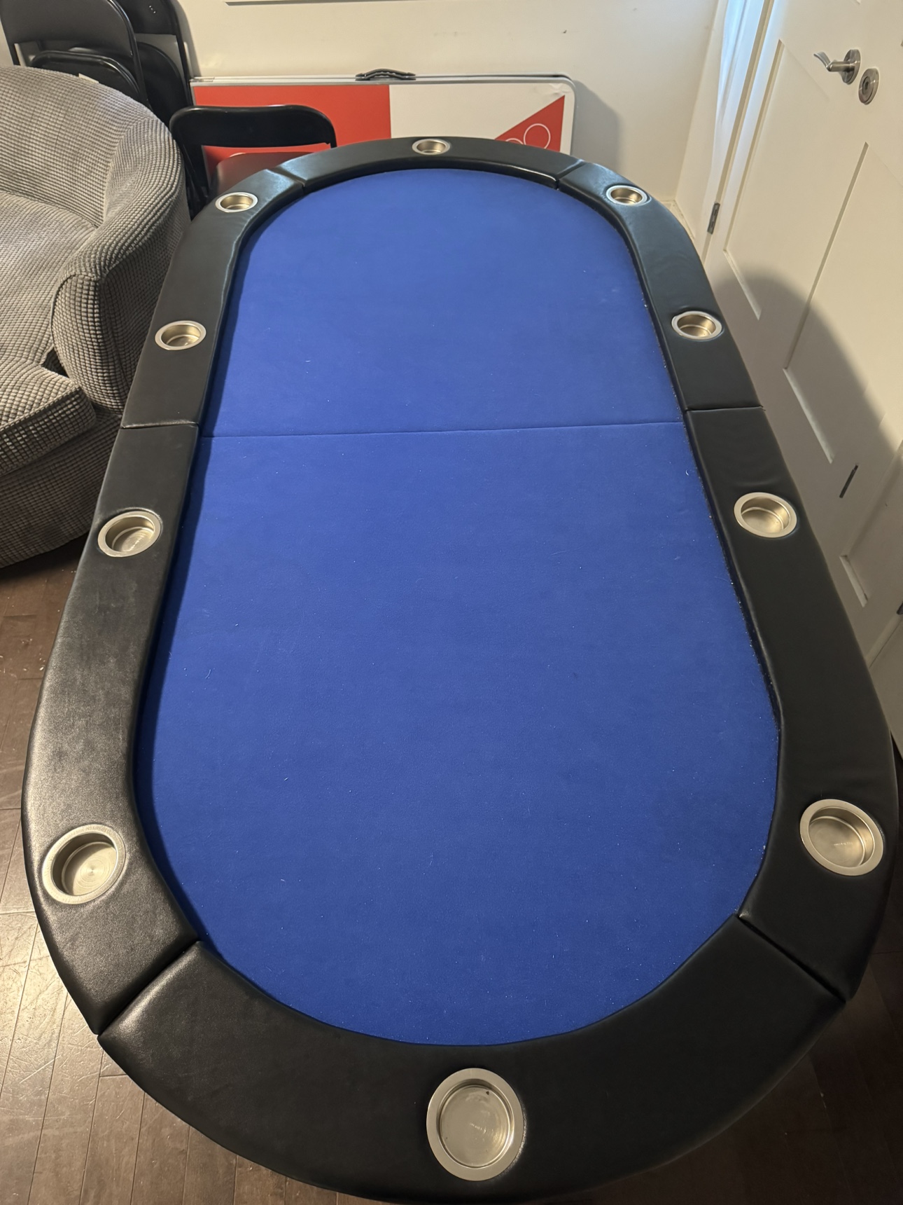 Poker table foldable