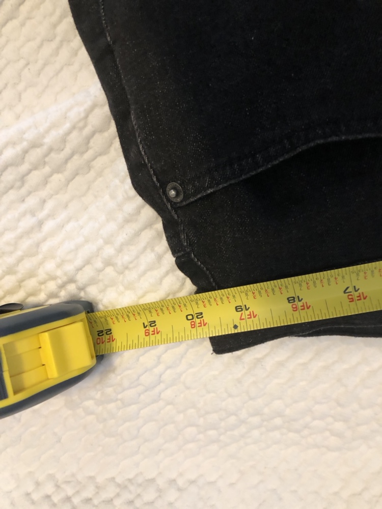 Ralph Lauren’s Lauren Black Denim Skirt image indicator(5)