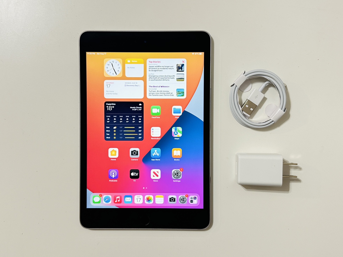 iPad mini 4th gen like brand new