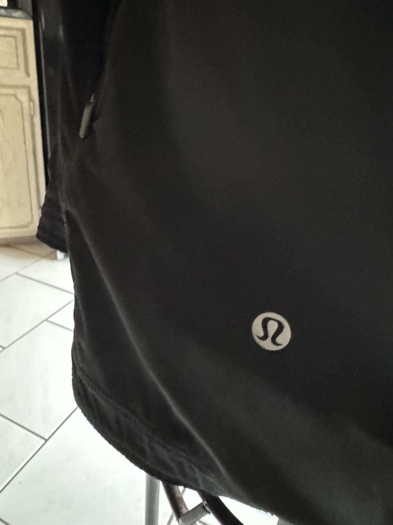 Lulu lemon jacket - large & HD top XL - photo 2