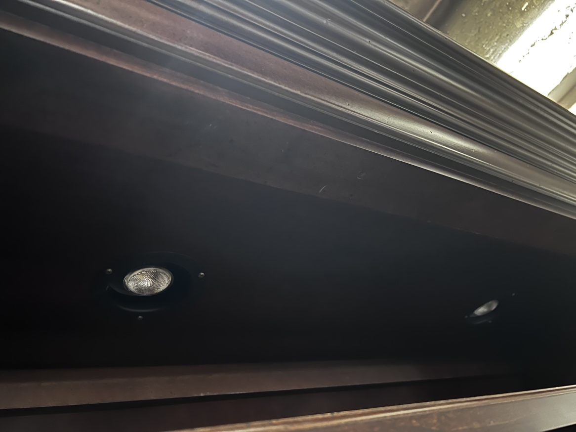 Beautiful solid wood bookcase. Made in USA (retail $2,000) - photo 4