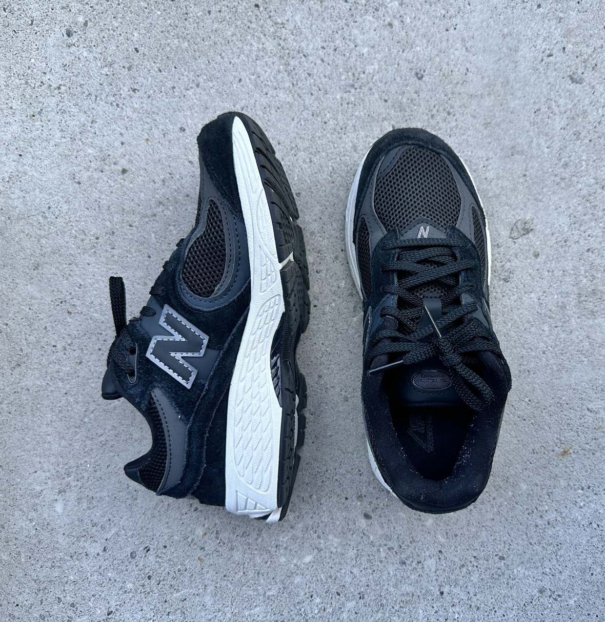 New Balance 2002 R Black image indicator(7)