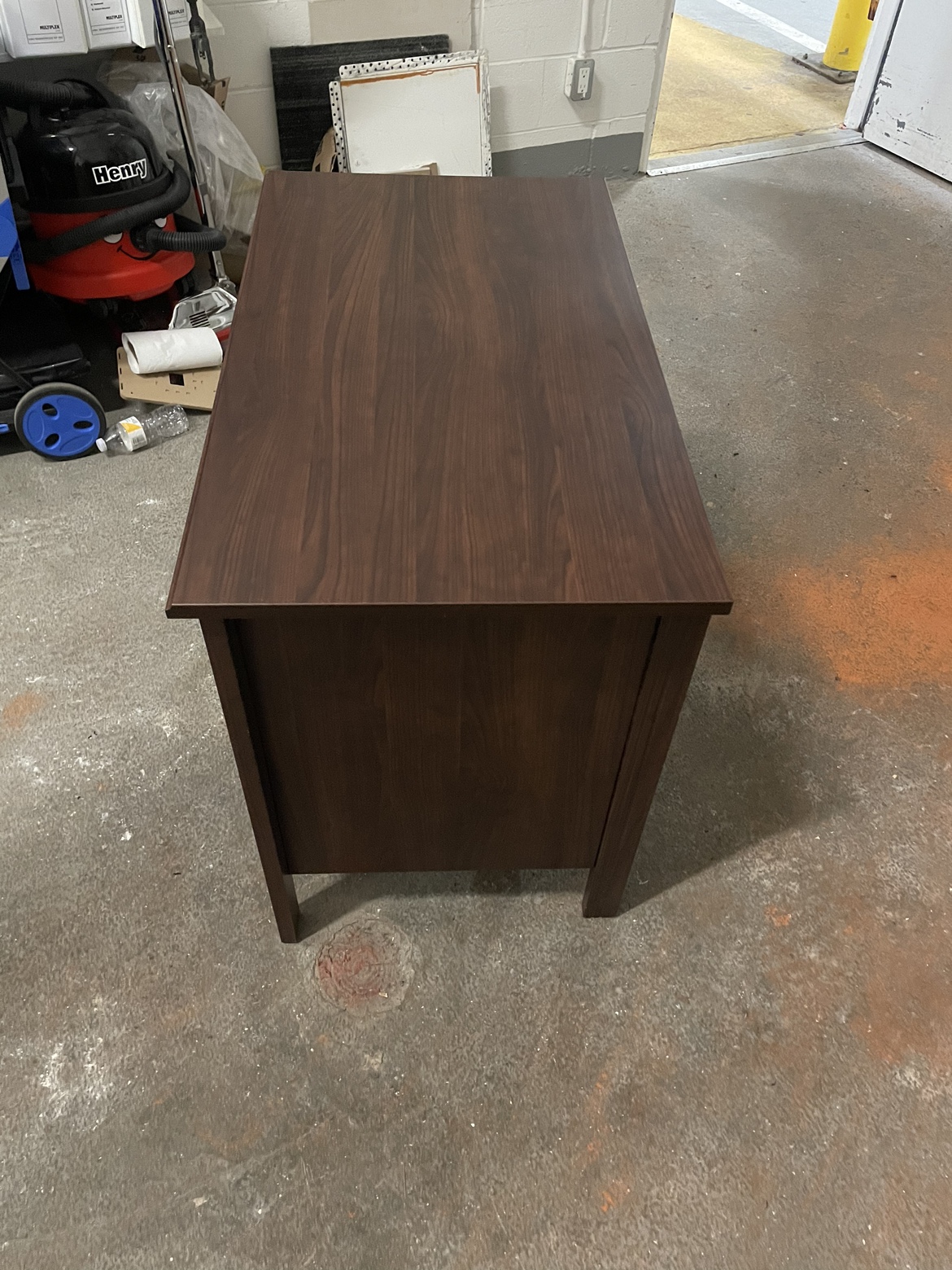 Dark Wood Desk image indicator(2)