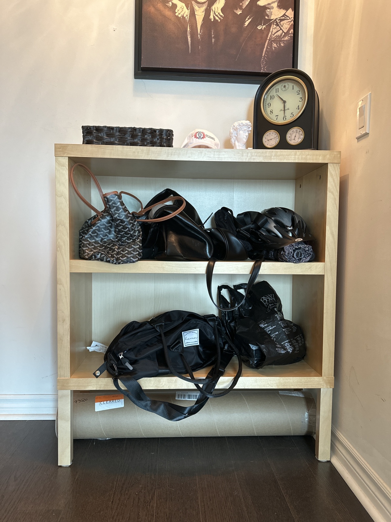 Book shelf - photo 2