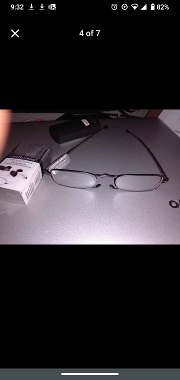 reading glasses compact, foldable, new foster grant   in case image indicator(4)