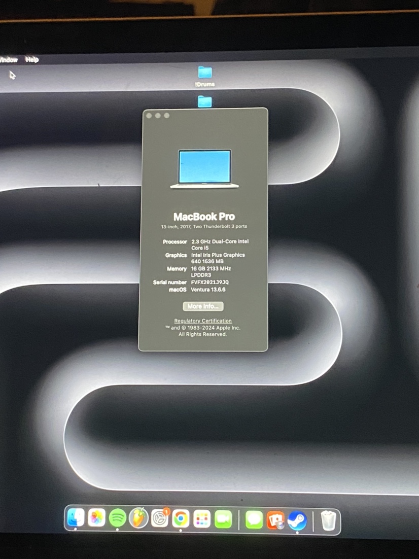 2017 macbook pro - photo 2