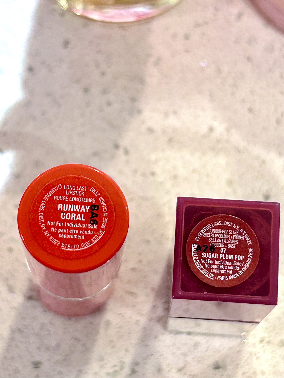 🍓NEW Clinique Set! 7 pcs Lipsticks Perfume Skincare + FREE Gift image indicator(5)