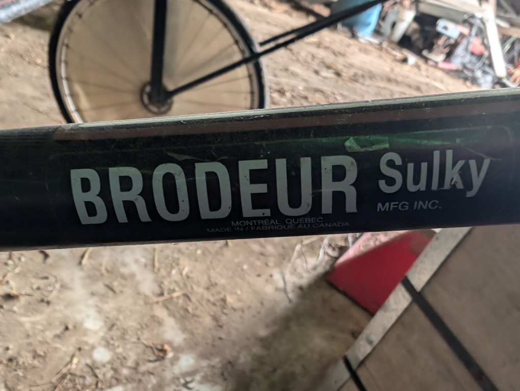 Horse sulky with mud guards - photo 3