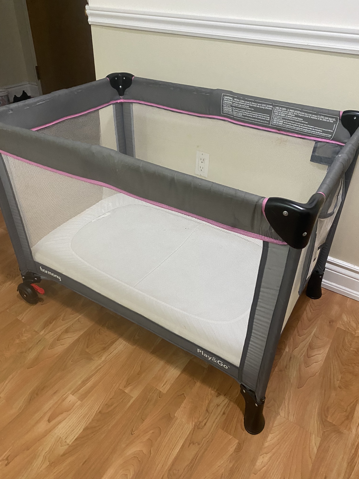 Harmony Play & Go Playpen( cradle) image indicator(2)