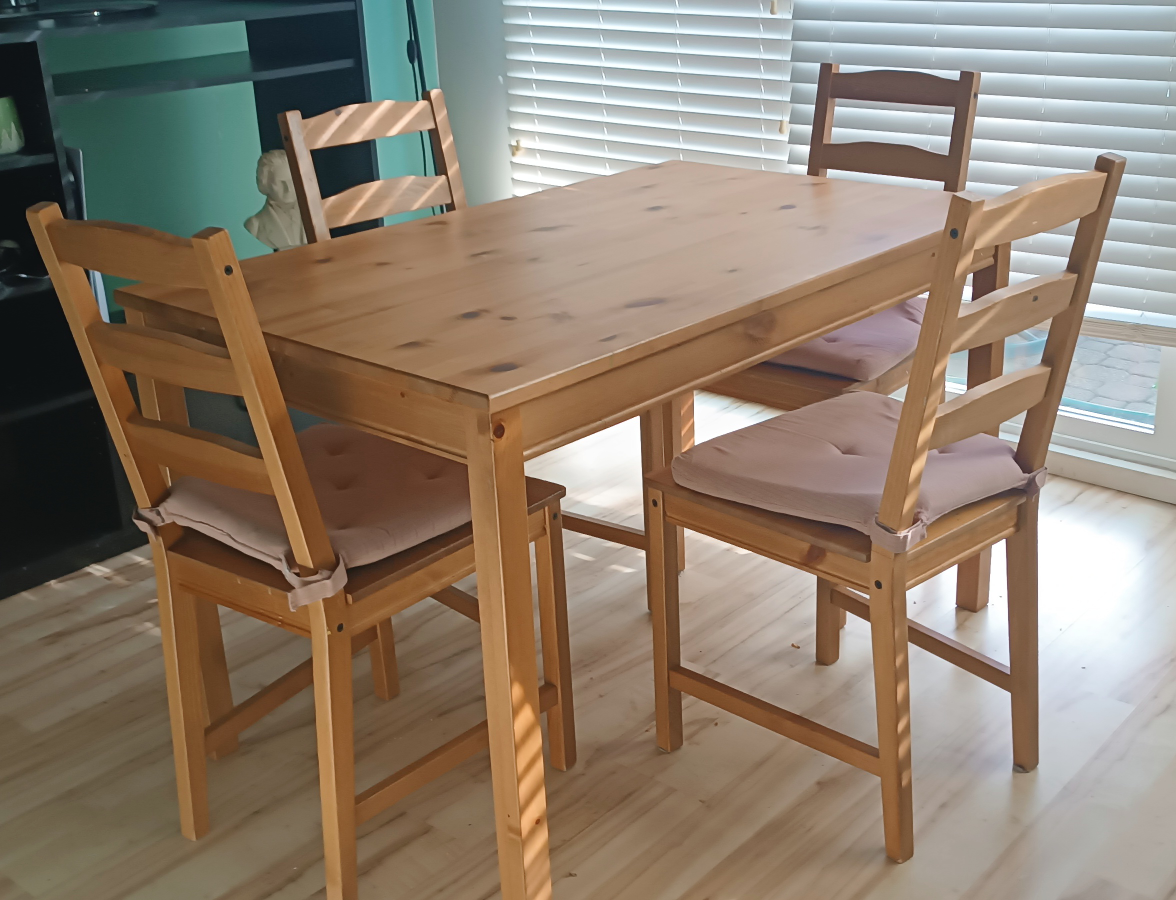 IKEA JOKKMOKK Table, Chairs and Cushions Good condition! - photo 2