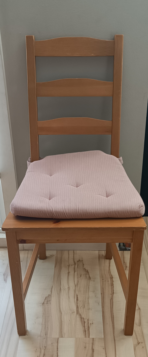 IKEA JOKKMOKK Table, Chairs and Cushions Good condition! - photo 3