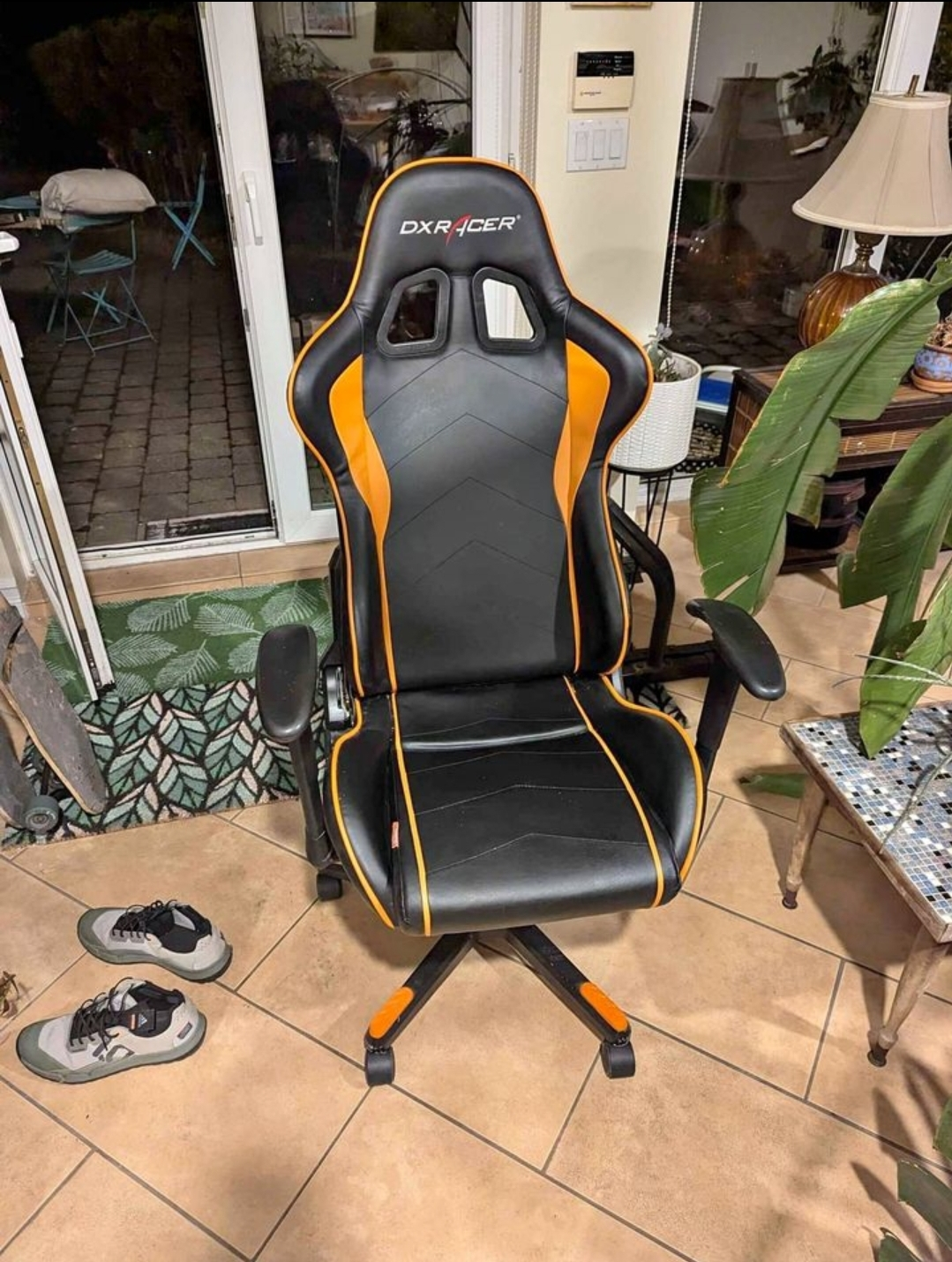 DXRacer Gaming Chair