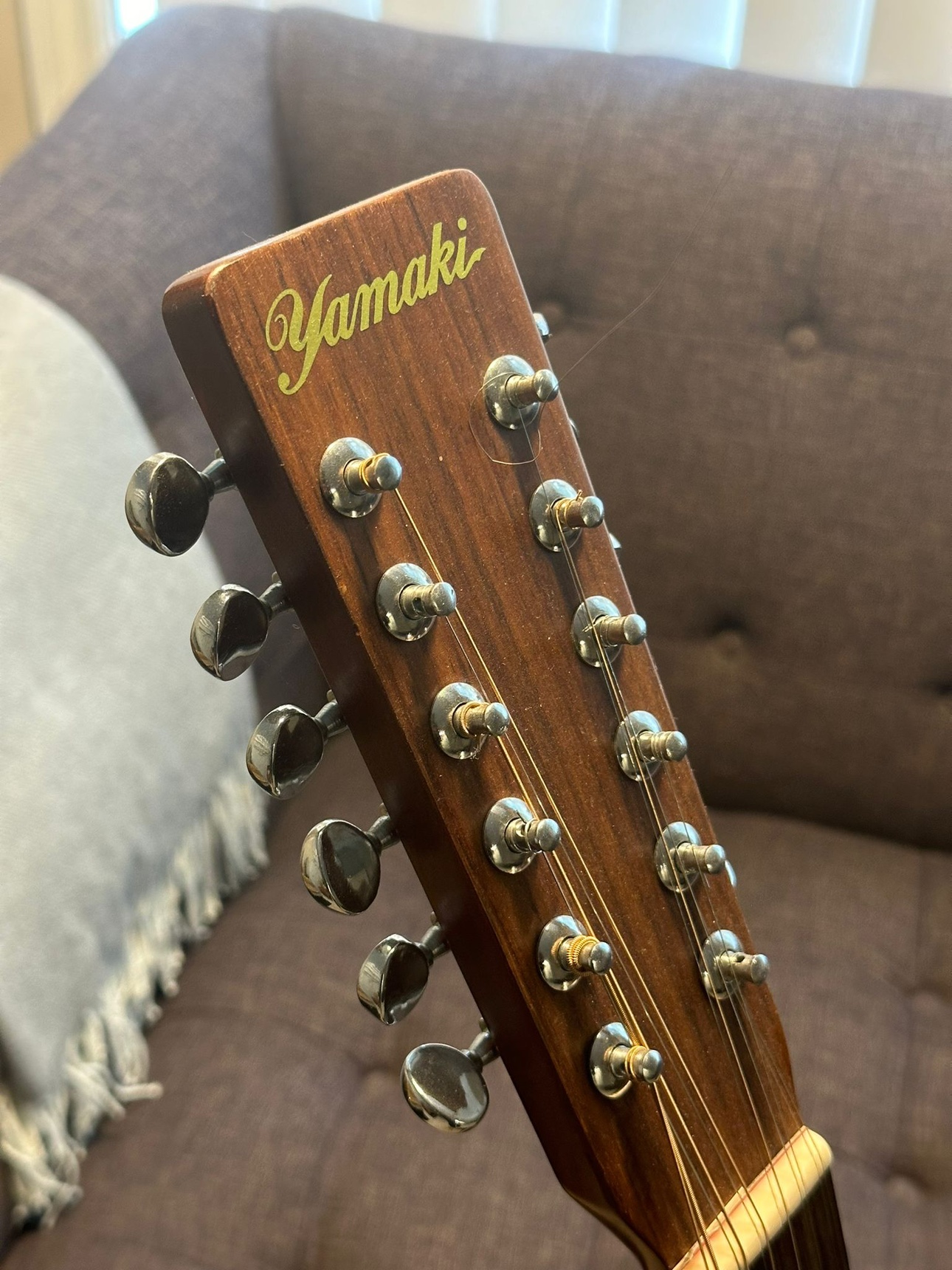 Yamaki Solid Top 6 String - photo 3