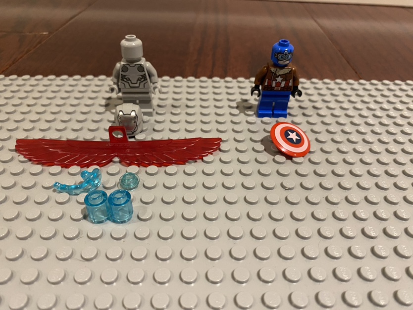 LEGO Captain America Figher Jet - photo 3