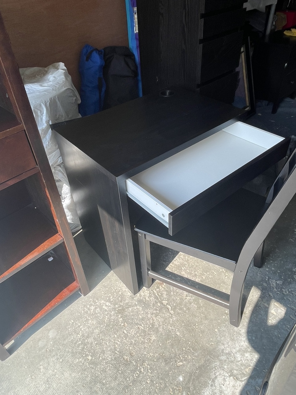 IKEA Micke desk - photo 2