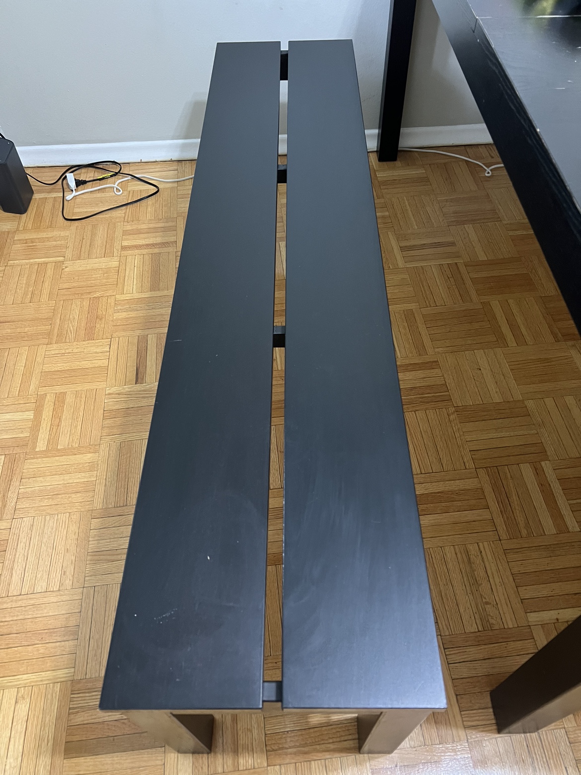 4 table chairs and 1 bench - photo 2