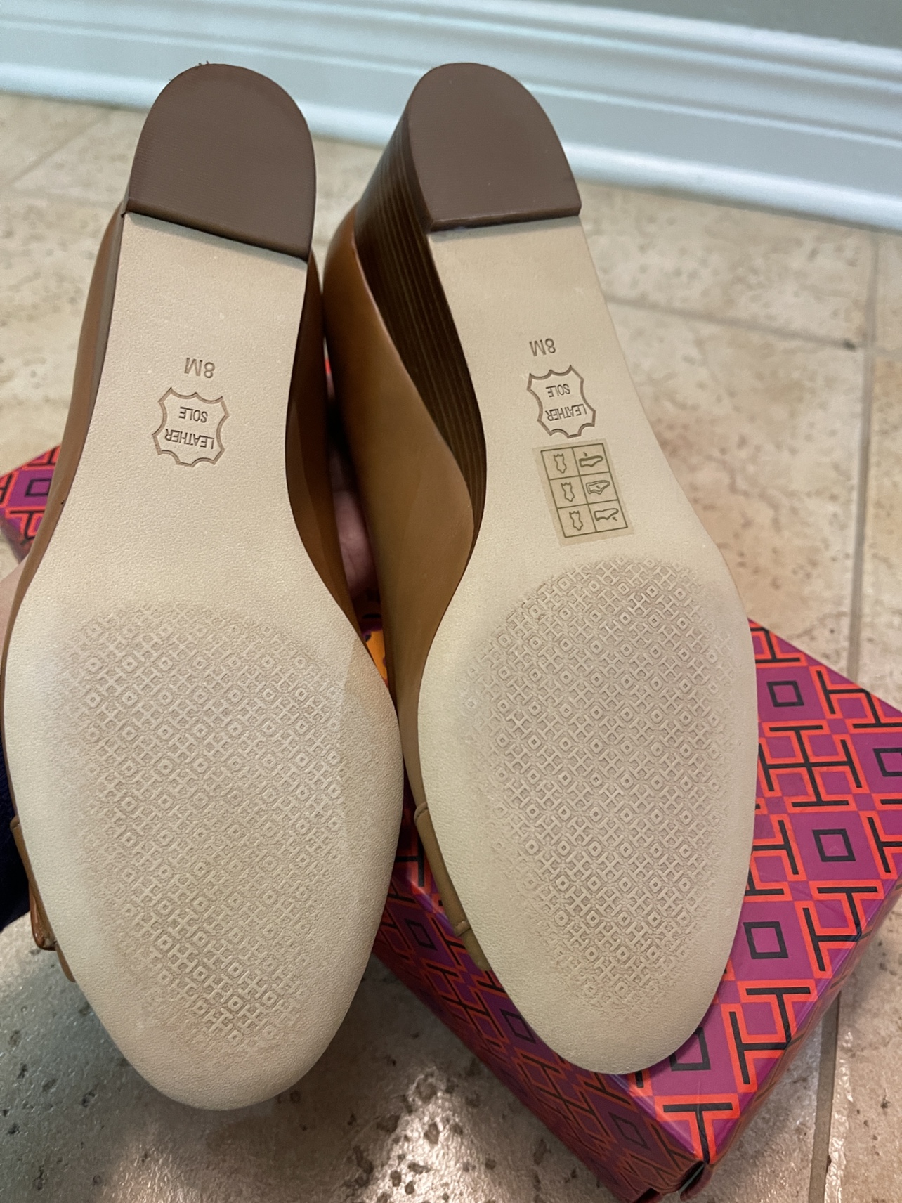Tory Burch Women’s Wedge Heels Size 8 image indicator(8)