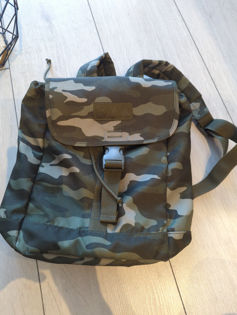 kids backpack thumbnail