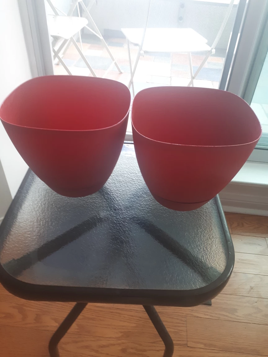 pair of red plant pots thumbnail