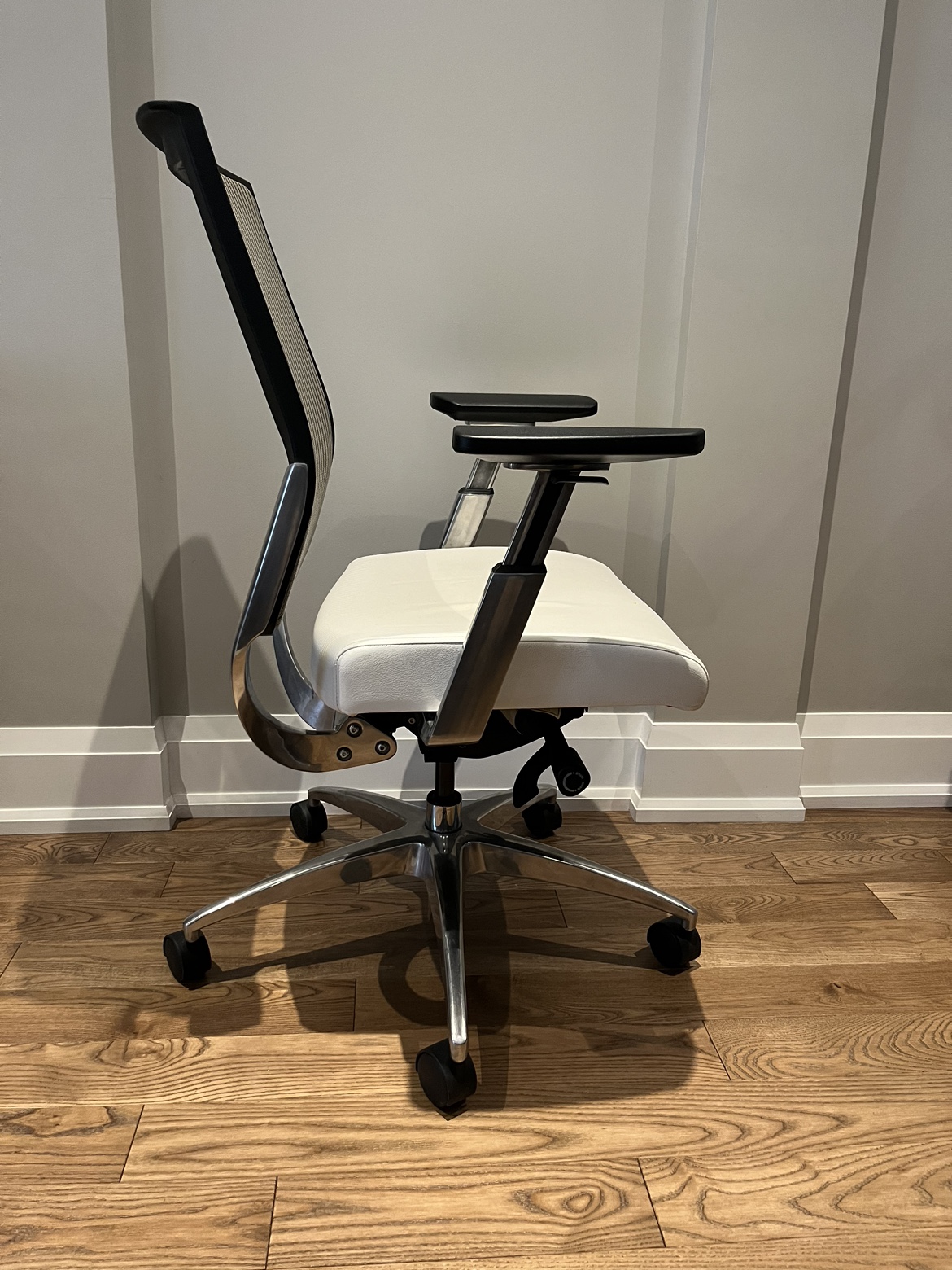 Office Chair - photo 2