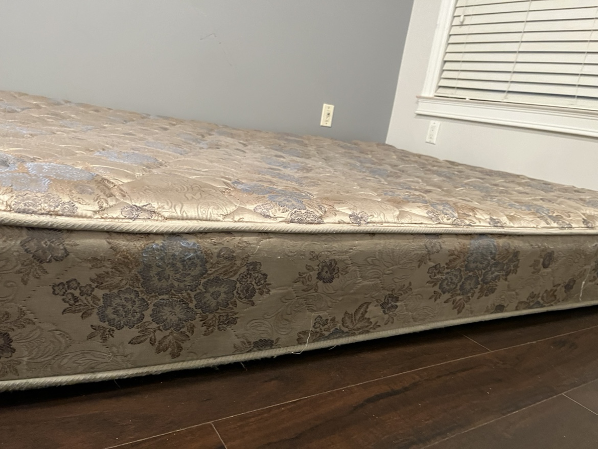 King sized mattress - photo 2