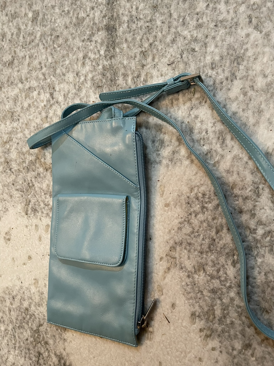 Danier Blue Leather Crossbody/Phone Purse image indicator(3)