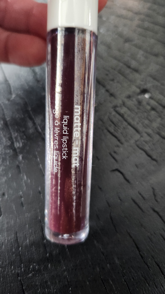 Assortment of lipgloss image indicator(6)