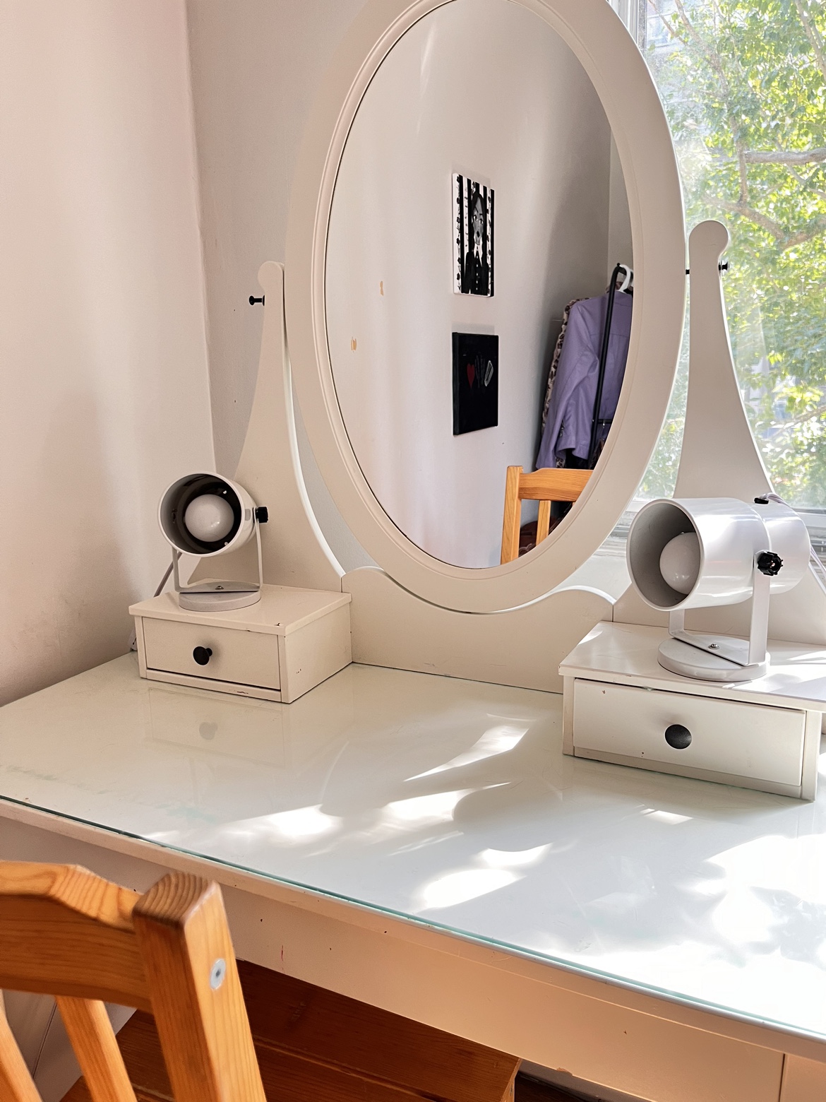 White Vanity Set - photo 2