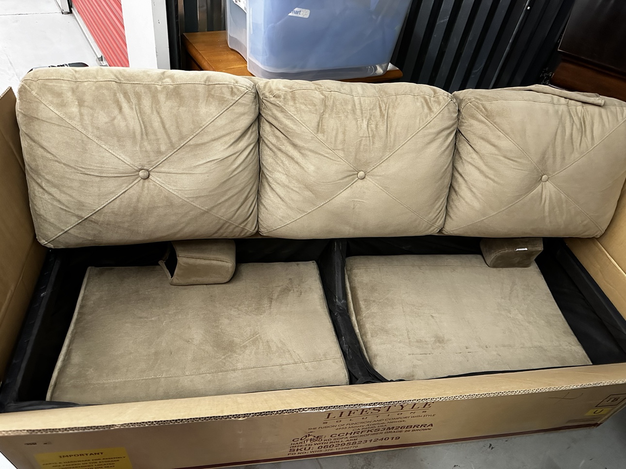 Ibiza 80.3" Curved Arm Tufted Back Sofa thumbnail