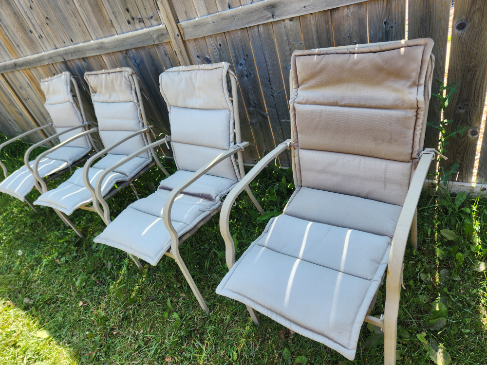 Patio Set #freecycle - photo 2