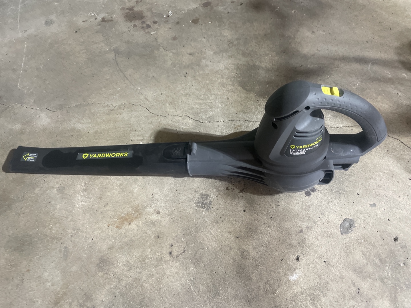Yardworks leaf blower