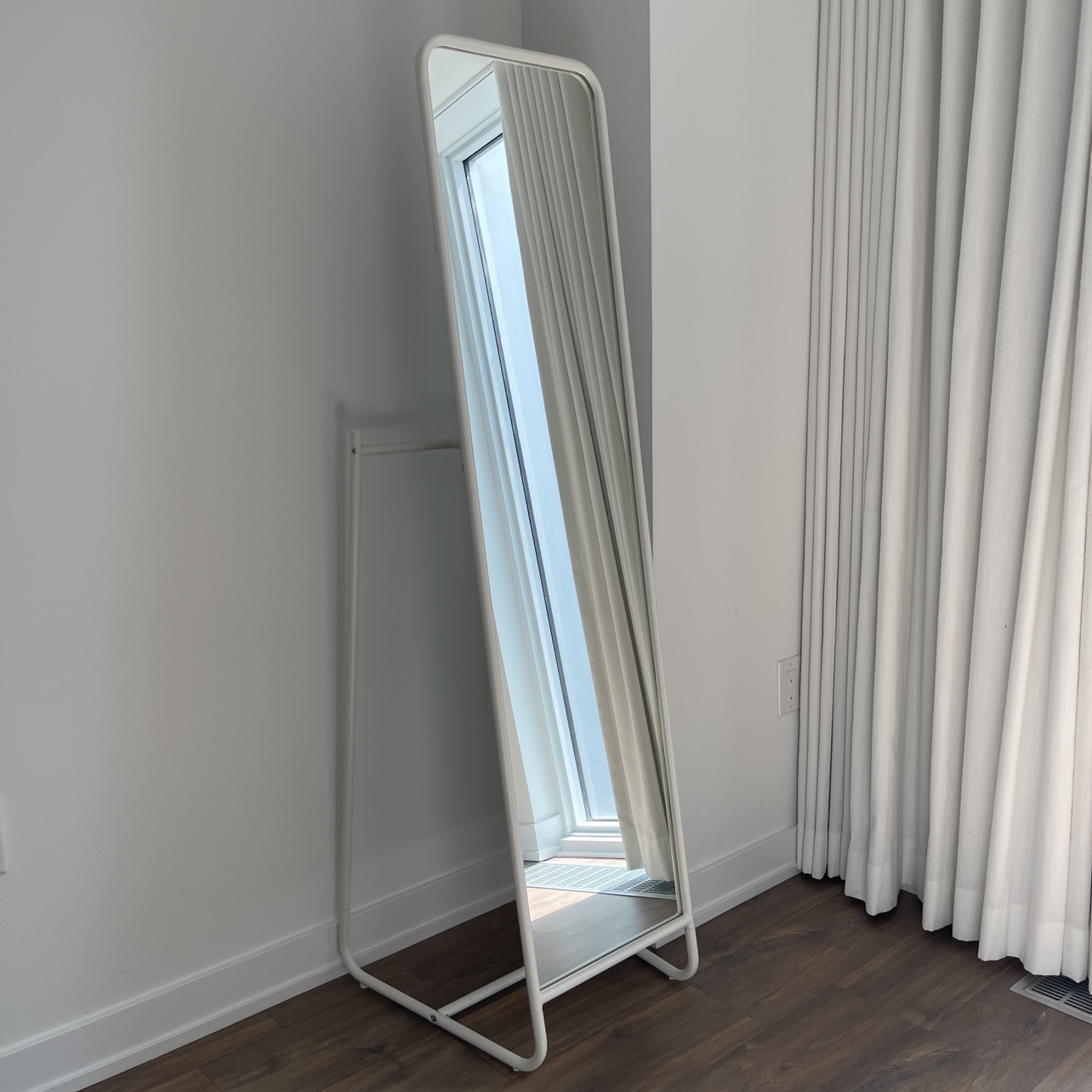 IKEA Full Length KNAPPER Standing Mirror - photo 2