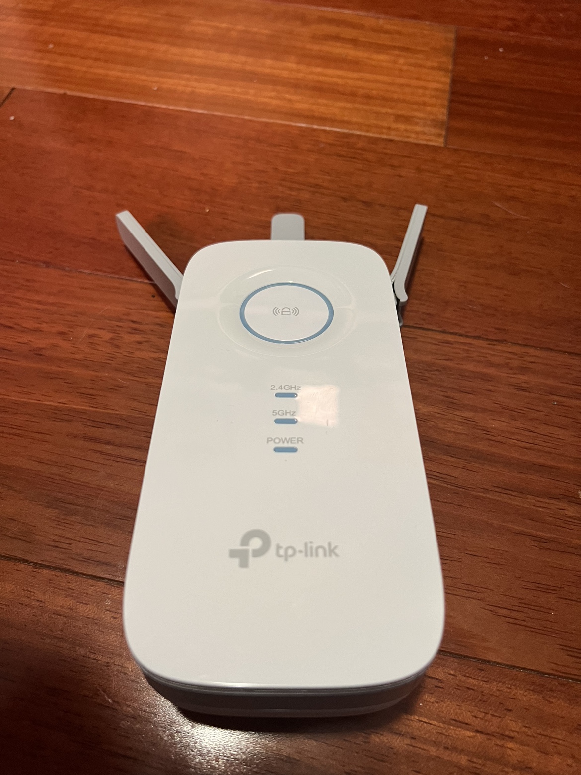 TP-Link RE450 Wi-Fi Extender thumbnail