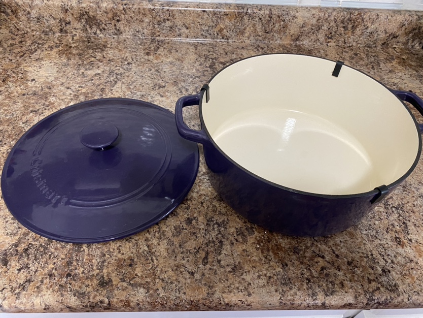 Cuisinart 7 Qt round casserole cast iron image indicator(2)
