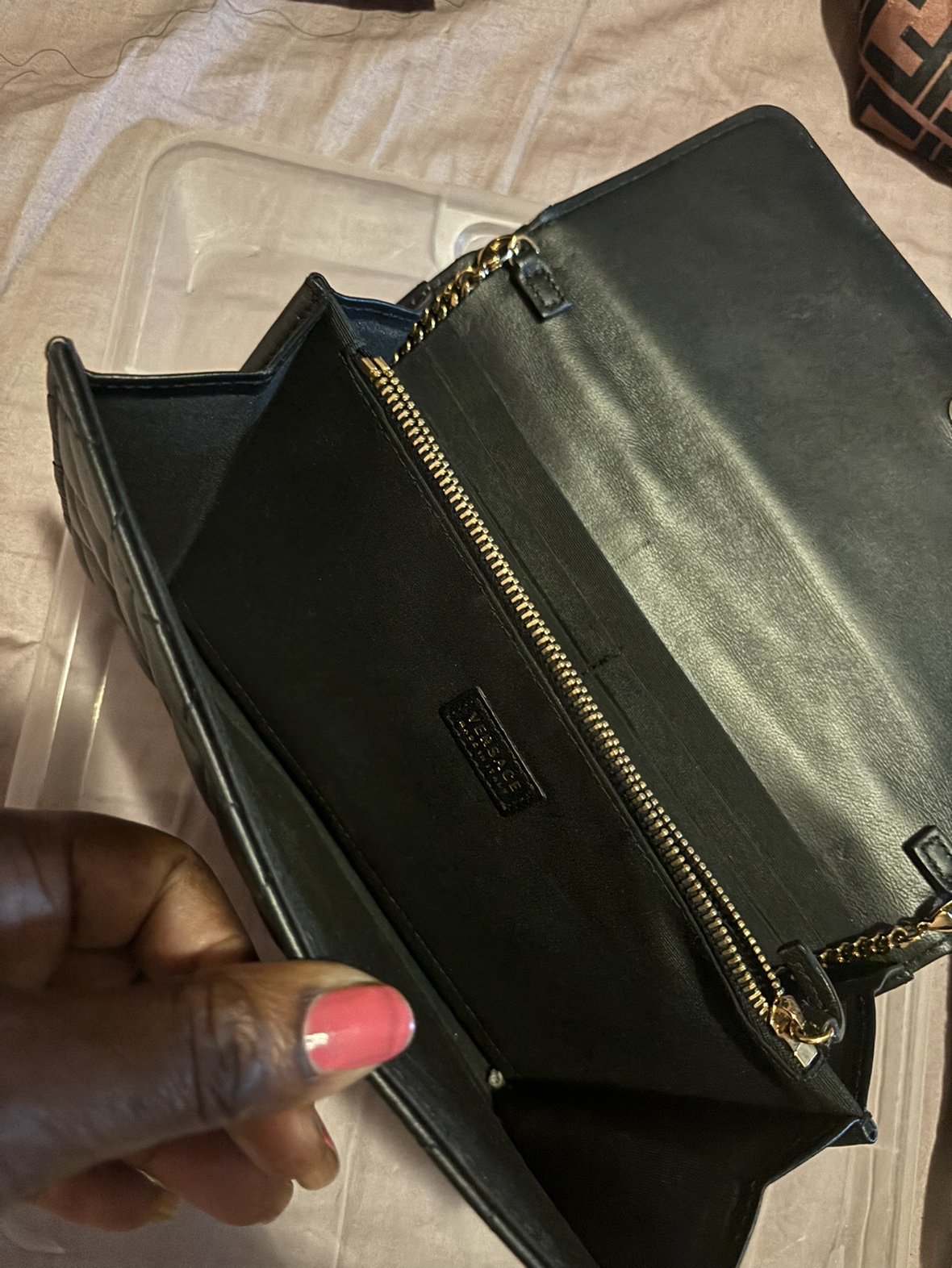 Versace quilted chain bag image indicator(3)